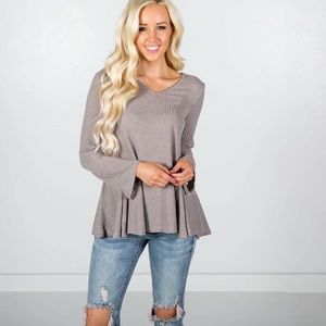 Flowy, long sleeve top